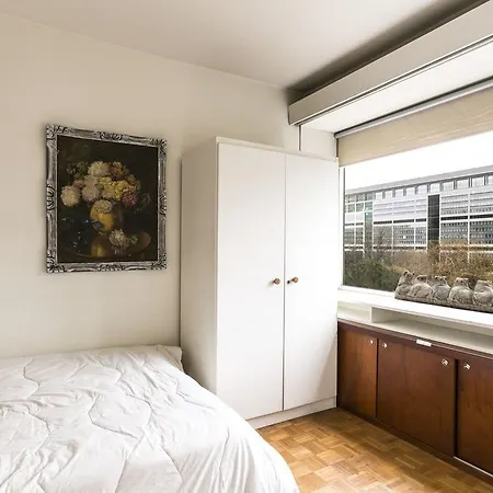 Halldis - Montparnasse Area * Париж