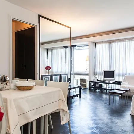 Halldis - Montparnasse Area Париж